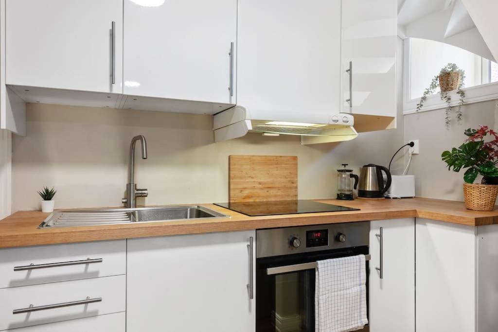 Appartamento New! Modern Apt: W/ Private Entrence