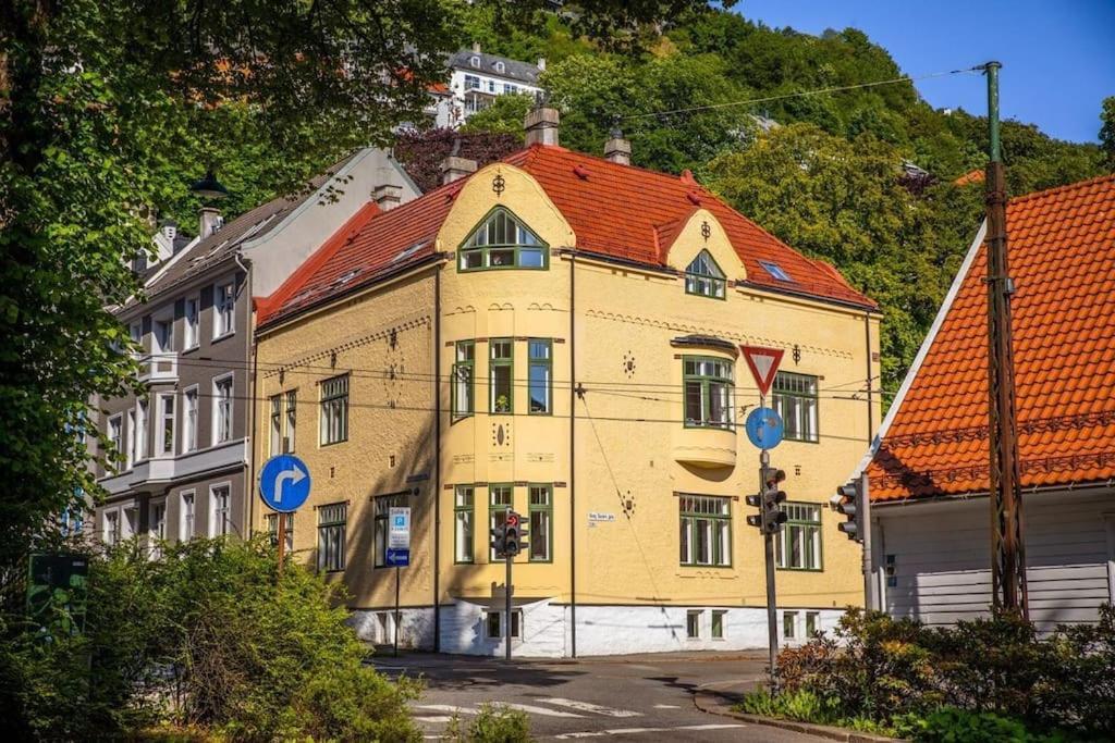 Апартаменты New! Modern Apt: W/ Private Entrence *